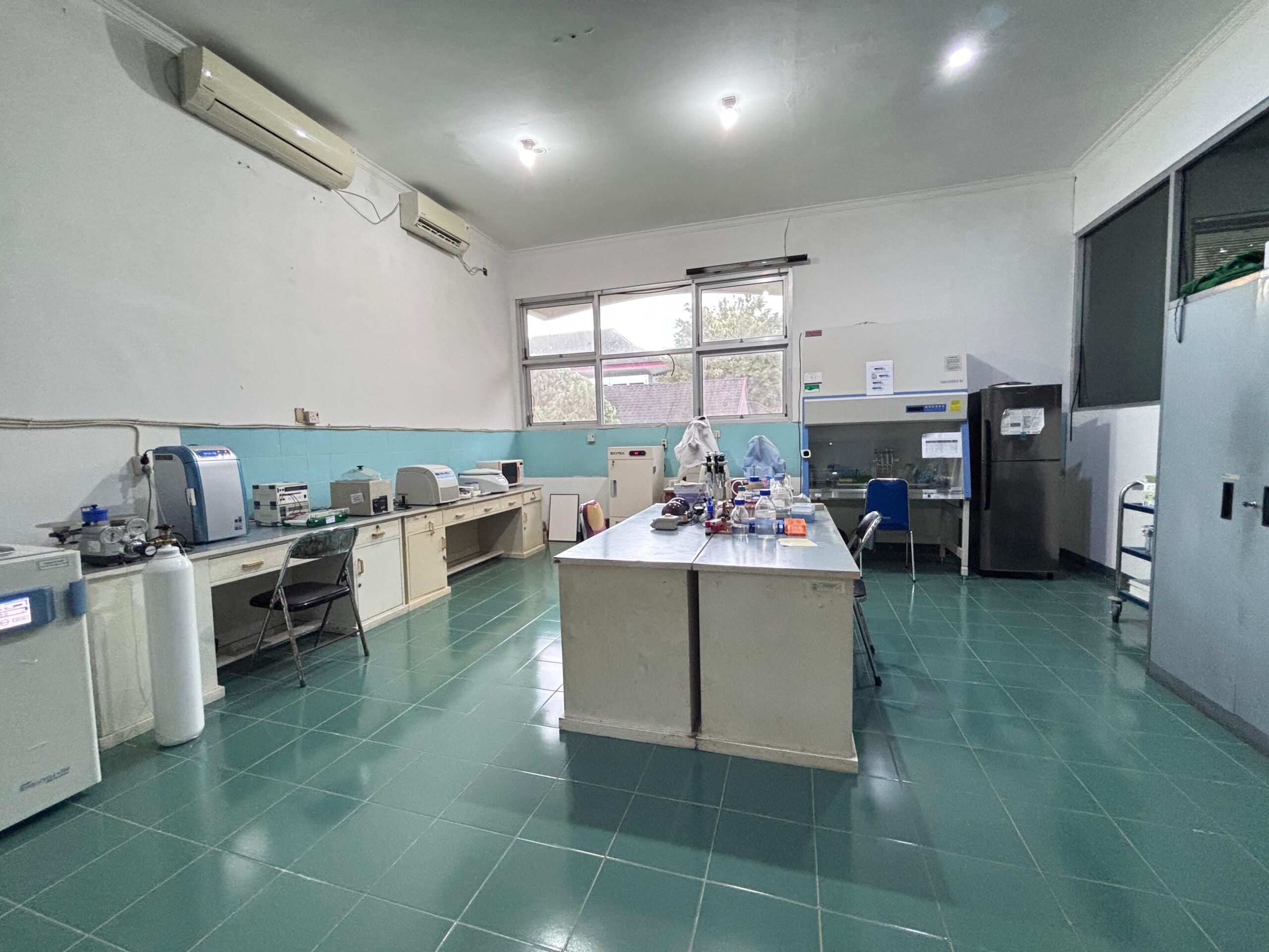 Mammalian Cell Culture Room